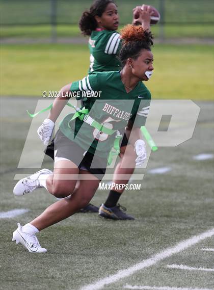 Thumbnail 3 in Smoky Hill vs Chaparral photogallery.