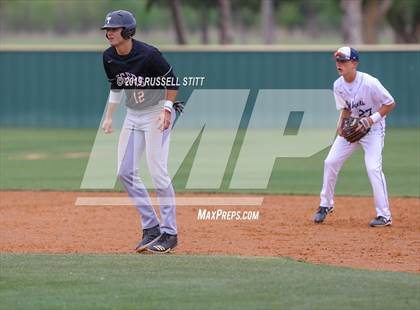 Thumbnail 2 in Kingfisher vs Tuttle photogallery.