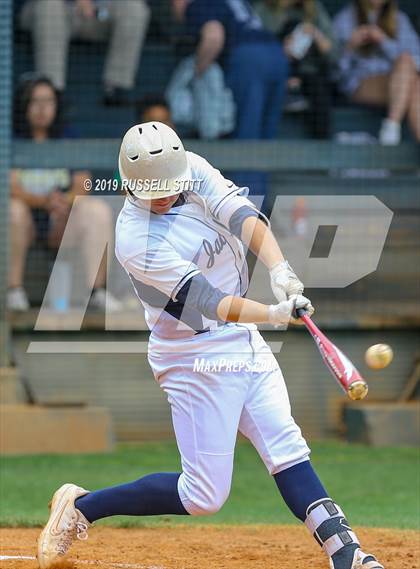 Thumbnail 3 in Kingfisher vs Tuttle photogallery.
