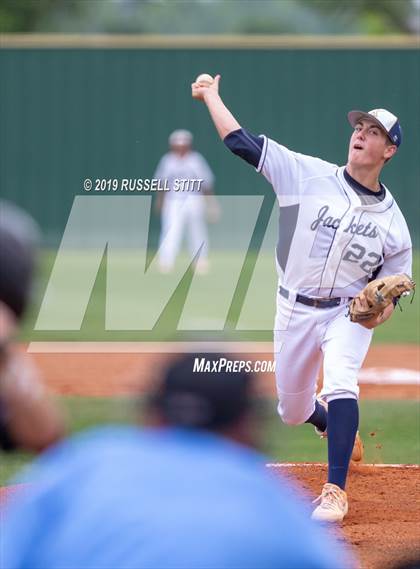 Thumbnail 1 in Kingfisher vs Tuttle photogallery.