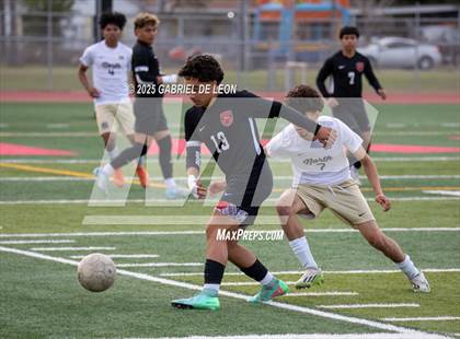 Thumbnail 2 in Harlingen vs. Edinburg North (Bi-District) photogallery.