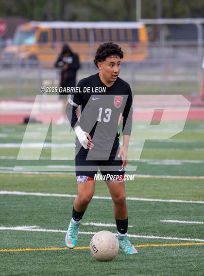 Thumbnail 3 in Harlingen vs. Edinburg North (Bi-District) photogallery.