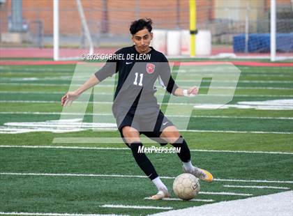 Thumbnail 2 in Harlingen vs. Edinburg North (Bi-District) photogallery.