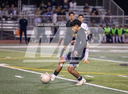 Thumbnail 2 in Harlingen vs. Edinburg North (Bi-District) photogallery.