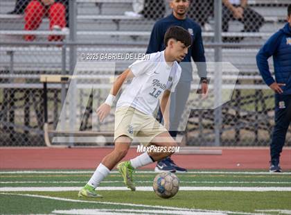 Thumbnail 3 in Harlingen vs. Edinburg North (Bi-District) photogallery.
