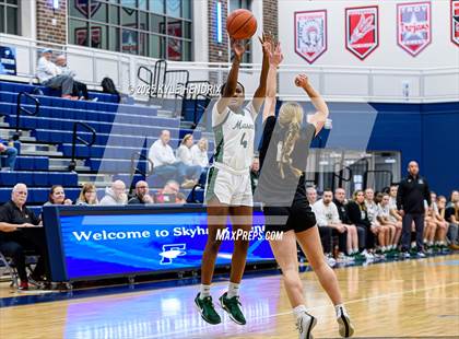 Thumbnail 2 in Perrysburg vs. Mason ( OHSAA D1 Regional semi final) photogallery.