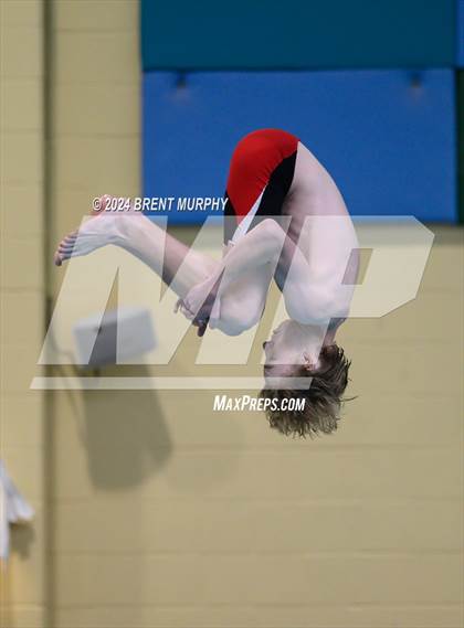 Thumbnail 2 in CHSAA 4A Boys Diving - State Championship photogallery.