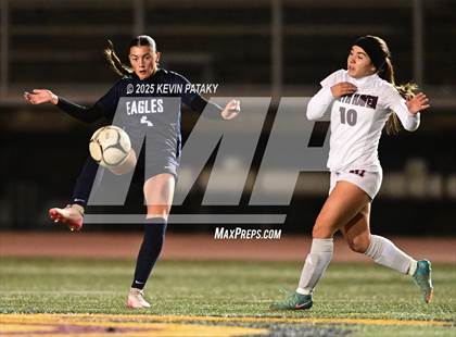 Thumbnail 3 in North Haven vs. East Catholic (CIAC Class L Semifinal) photogallery.