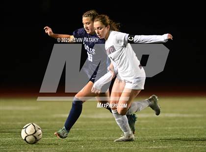 Thumbnail 2 in North Haven vs. East Catholic (CIAC Class L Semifinal) photogallery.