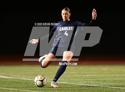 Thumbnail 2 in North Haven vs. East Catholic (CIAC Class L Semifinal) photogallery.