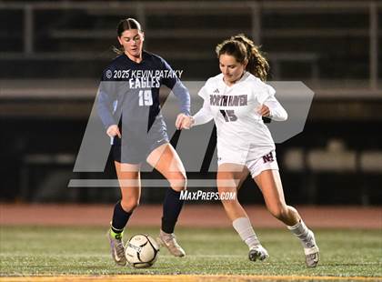 Thumbnail 1 in North Haven vs. East Catholic (CIAC Class L Semifinal) photogallery.