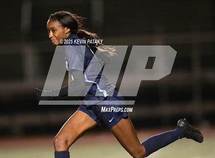 Thumbnail 2 in North Haven vs. East Catholic (CIAC Class L Semifinal) photogallery.