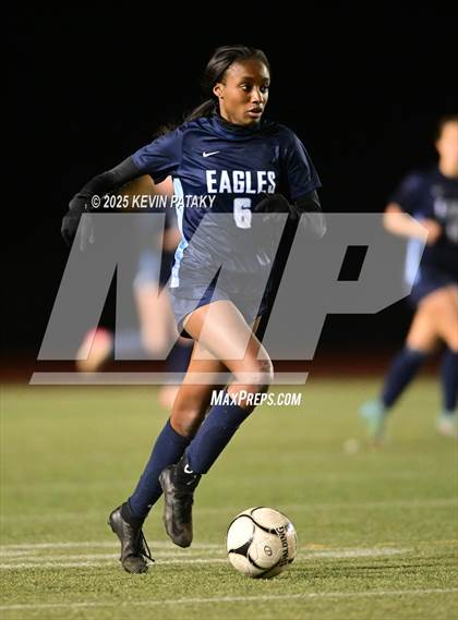 Thumbnail 1 in North Haven vs. East Catholic (CIAC Class L Semifinal) photogallery.