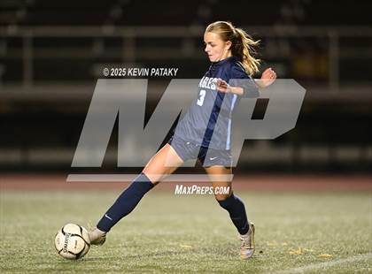 Thumbnail 2 in North Haven vs. East Catholic (CIAC Class L Semifinal) photogallery.