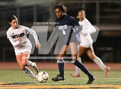 Thumbnail 2 in North Haven vs. East Catholic (CIAC Class L Semifinal) photogallery.