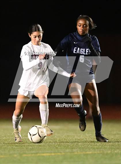 Thumbnail 2 in North Haven vs. East Catholic (CIAC Class L Semifinal) photogallery.