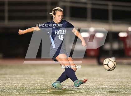 Thumbnail 2 in North Haven vs. East Catholic (CIAC Class L Semifinal) photogallery.