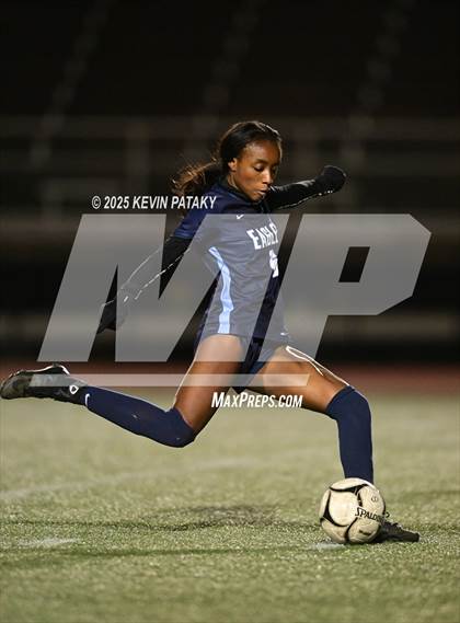 Thumbnail 1 in North Haven vs. East Catholic (CIAC Class L Semifinal) photogallery.