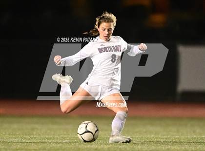 Thumbnail 3 in North Haven vs. East Catholic (CIAC Class L Semifinal) photogallery.