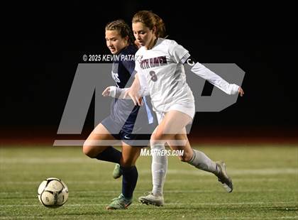 Thumbnail 1 in North Haven vs. East Catholic (CIAC Class L Semifinal) photogallery.