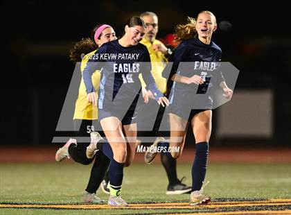 Thumbnail 1 in North Haven vs. East Catholic (CIAC Class L Semifinal) photogallery.