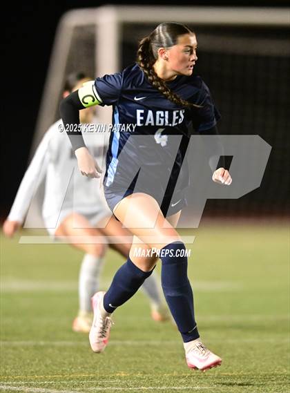 Thumbnail 2 in North Haven vs. East Catholic (CIAC Class L Semifinal) photogallery.