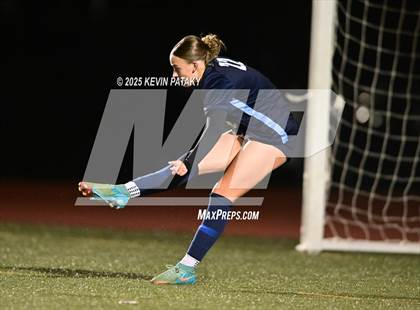 Thumbnail 1 in North Haven vs. East Catholic (CIAC Class L Semifinal) photogallery.