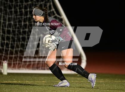 Thumbnail 2 in North Haven vs. East Catholic (CIAC Class L Semifinal) photogallery.