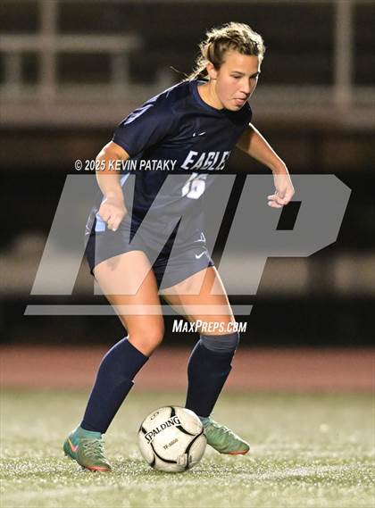 Thumbnail 2 in North Haven vs. East Catholic (CIAC Class L Semifinal) photogallery.