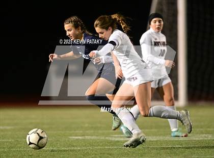 Thumbnail 2 in North Haven vs. East Catholic (CIAC Class L Semifinal) photogallery.