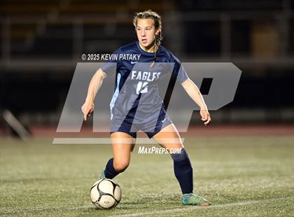 Thumbnail 2 in North Haven vs. East Catholic (CIAC Class L Semifinal) photogallery.