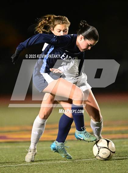 Thumbnail 2 in North Haven vs. East Catholic (CIAC Class L Semifinal) photogallery.