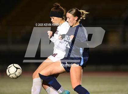 Thumbnail 2 in North Haven vs. East Catholic (CIAC Class L Semifinal) photogallery.