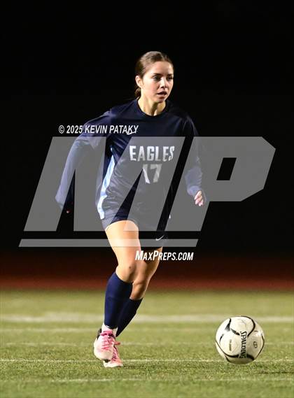 Thumbnail 2 in North Haven vs. East Catholic (CIAC Class L Semifinal) photogallery.