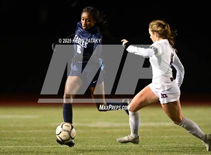 Thumbnail 1 in North Haven vs. East Catholic (CIAC Class L Semifinal) photogallery.