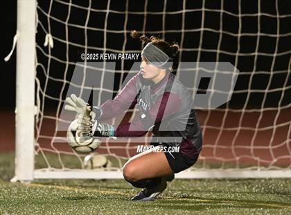 Thumbnail 1 in North Haven vs. East Catholic (CIAC Class L Semifinal) photogallery.