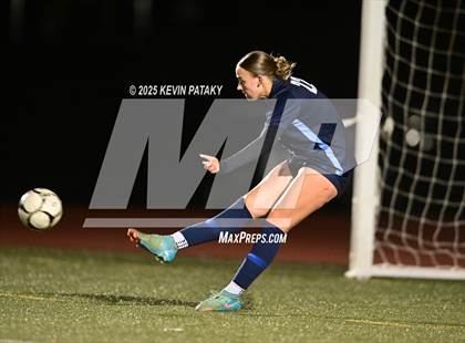 Thumbnail 3 in North Haven vs. East Catholic (CIAC Class L Semifinal) photogallery.