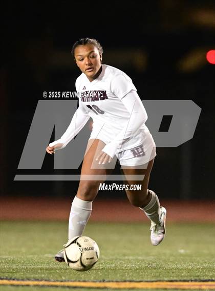 Thumbnail 2 in North Haven vs. East Catholic (CIAC Class L Semifinal) photogallery.