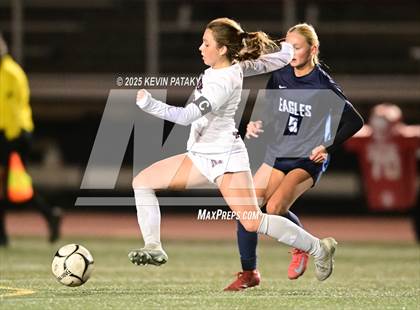 Thumbnail 3 in North Haven vs. East Catholic (CIAC Class L Semifinal) photogallery.