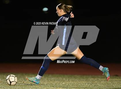 Thumbnail 1 in North Haven vs. East Catholic (CIAC Class L Semifinal) photogallery.