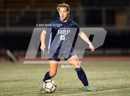 Thumbnail 1 in North Haven vs. East Catholic (CIAC Class L Semifinal) photogallery.