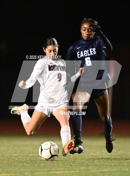 Thumbnail 3 in North Haven vs. East Catholic (CIAC Class L Semifinal) photogallery.