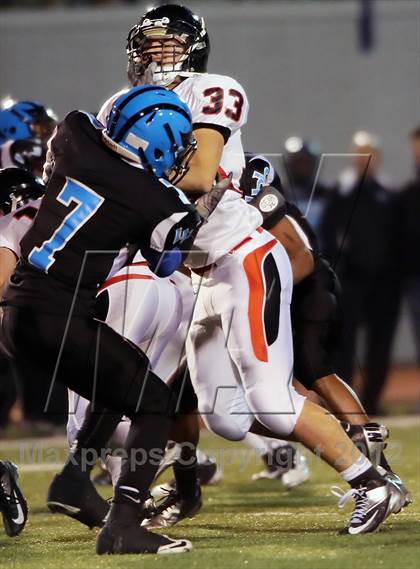 Thumbnail 2 in Upper St. Clair vs. Woodland Hills (WPIAL Semifinal) photogallery.