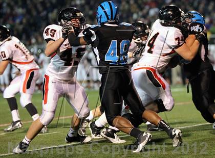 Thumbnail 3 in Upper St. Clair vs. Woodland Hills (WPIAL Semifinal) photogallery.
