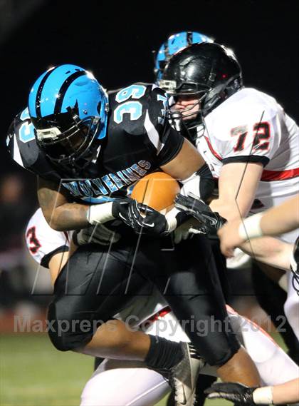 Thumbnail 2 in Upper St. Clair vs. Woodland Hills (WPIAL Semifinal) photogallery.