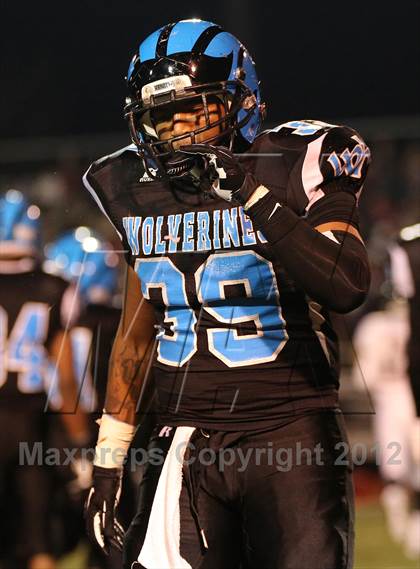 Thumbnail 3 in Upper St. Clair vs. Woodland Hills (WPIAL Semifinal) photogallery.