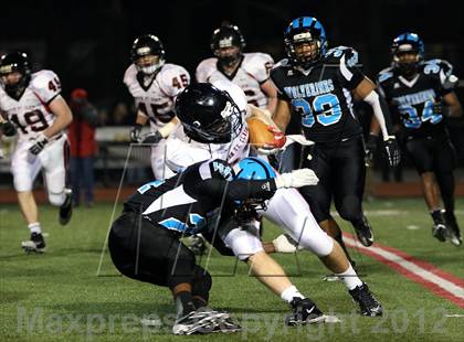 Thumbnail 2 in Upper St. Clair vs. Woodland Hills (WPIAL Semifinal) photogallery.