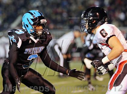 Thumbnail 1 in Upper St. Clair vs. Woodland Hills (WPIAL Semifinal) photogallery.