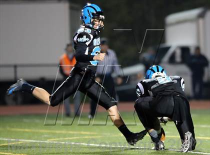 Thumbnail 3 in Upper St. Clair vs. Woodland Hills (WPIAL Semifinal) photogallery.