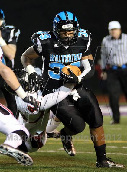 Thumbnail 1 in Upper St. Clair vs. Woodland Hills (WPIAL Semifinal) photogallery.